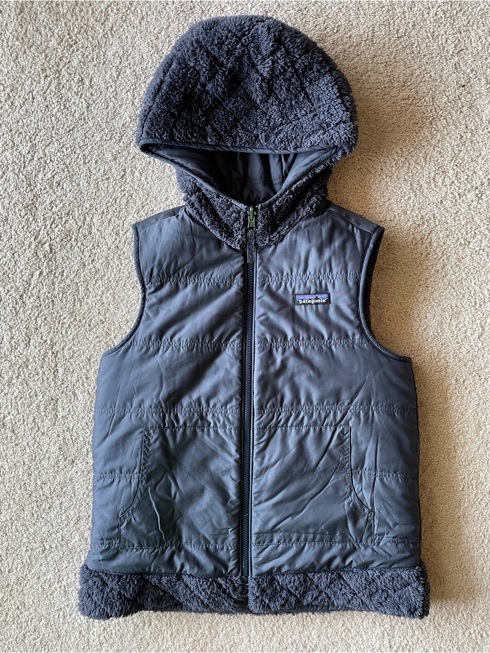 Patagonia Women's Hooded Reversible Vest Blue Fuzzy Wind Breaker Size S Zip Up
